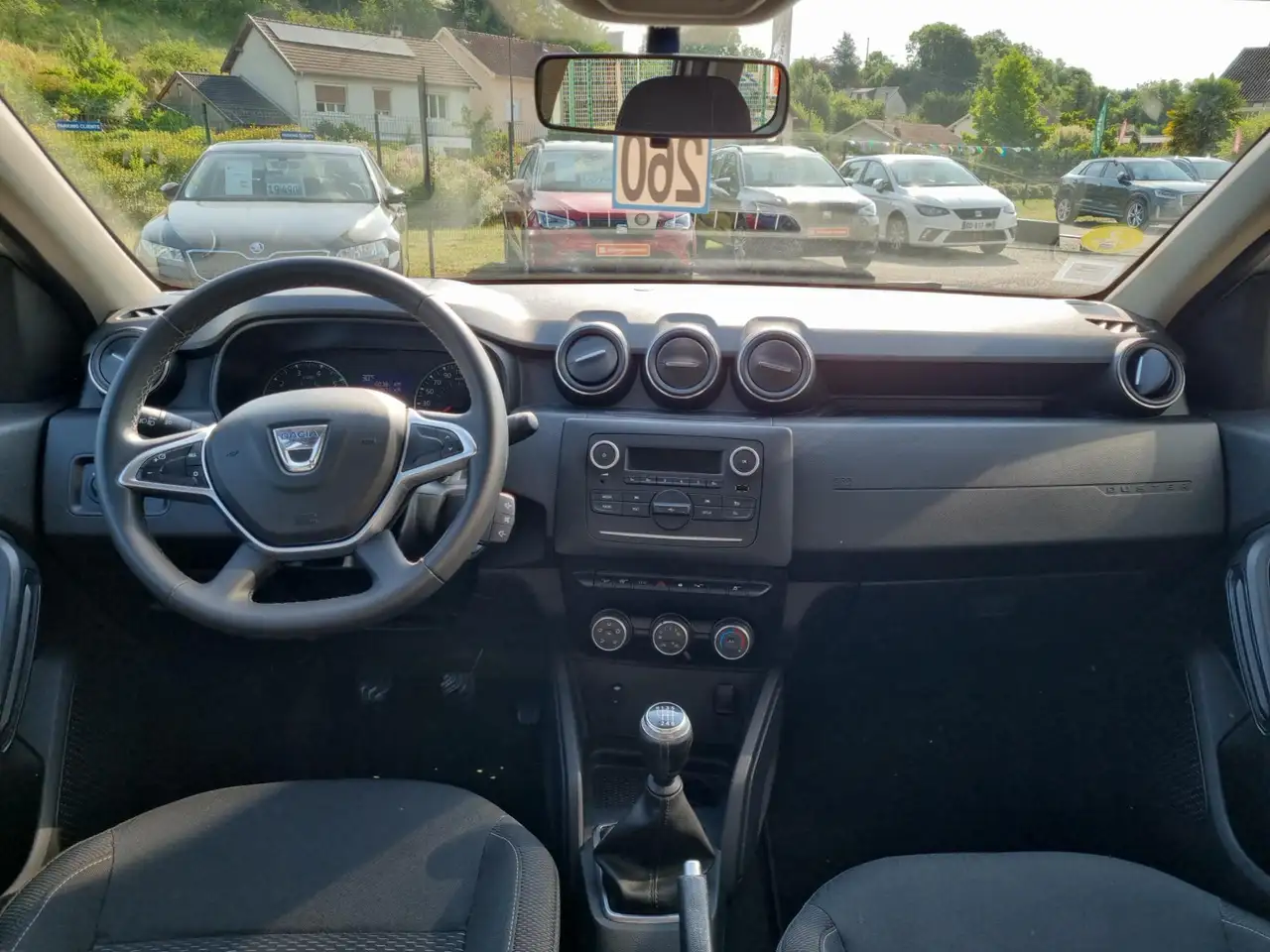 Dacia Duster — photo 13