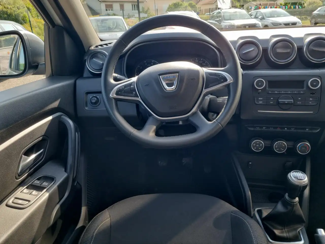 Dacia Duster — photo 16