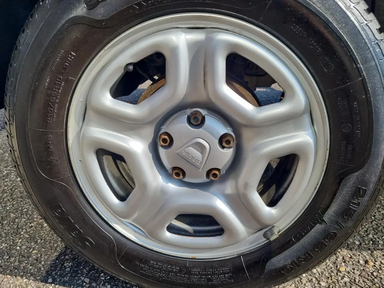 Dacia Duster — photo 11