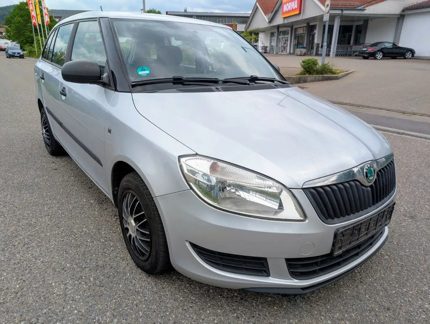 Skoda Fabia 1.6TDI Combi Active TÜV 05.2027 Zilver - 2