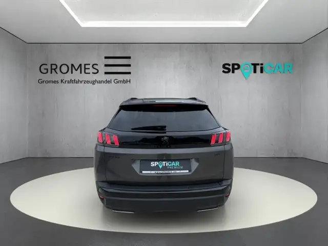 Peugeot 3008 view 4