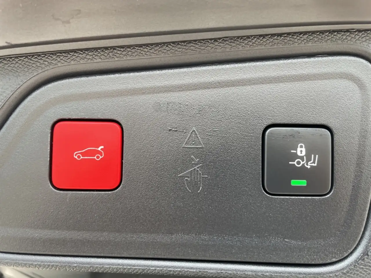 Peugeot 3008 GT PT 130 EAT8 PANO LED ACC Navi Digitales Cockpit, миниатюра 21