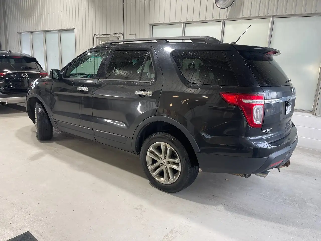 Ford Explorer снимка Ford Explorer