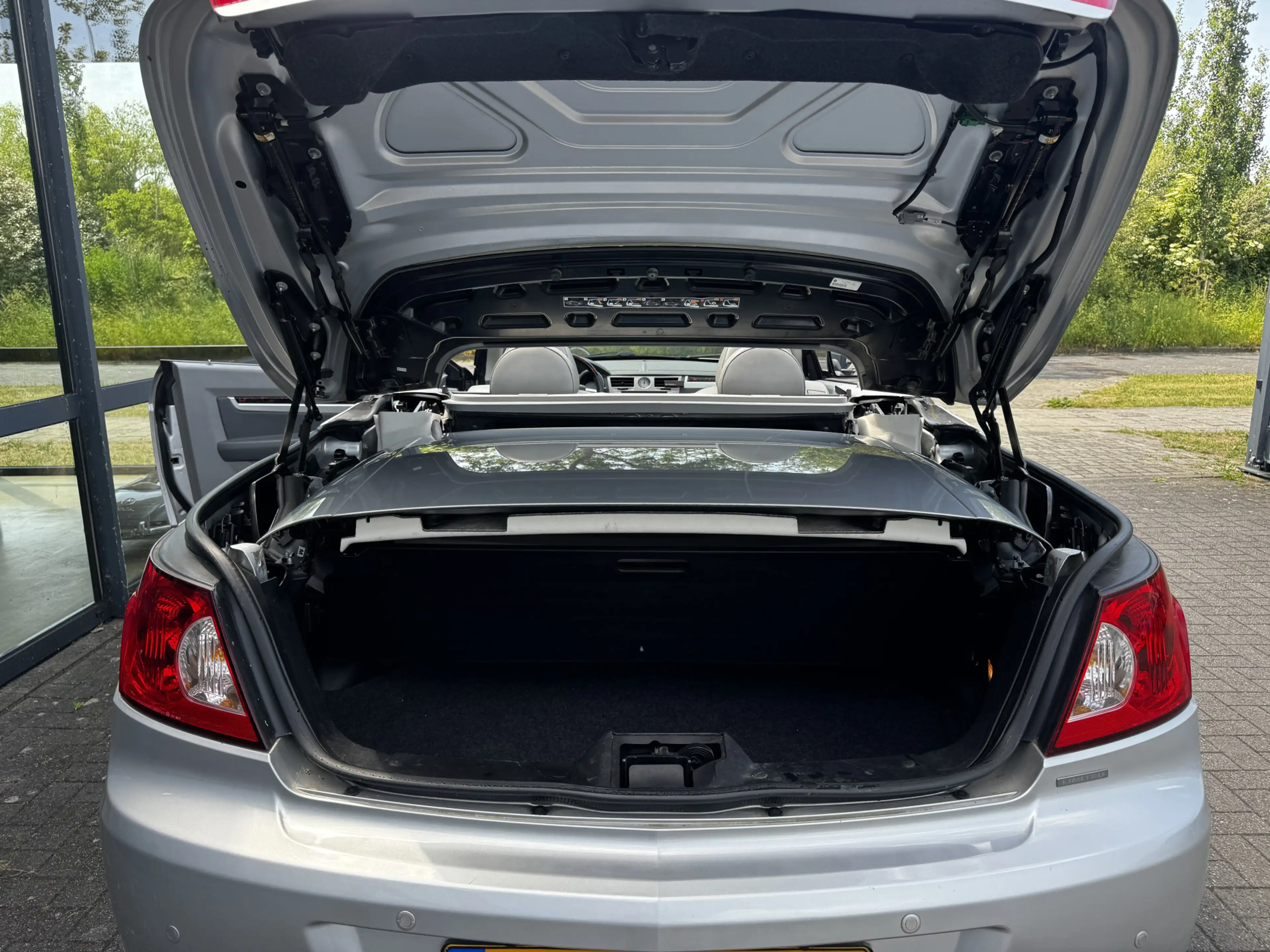 Chrysler Sebring Cabrio 2.7 Limited Business Edition — photo 16