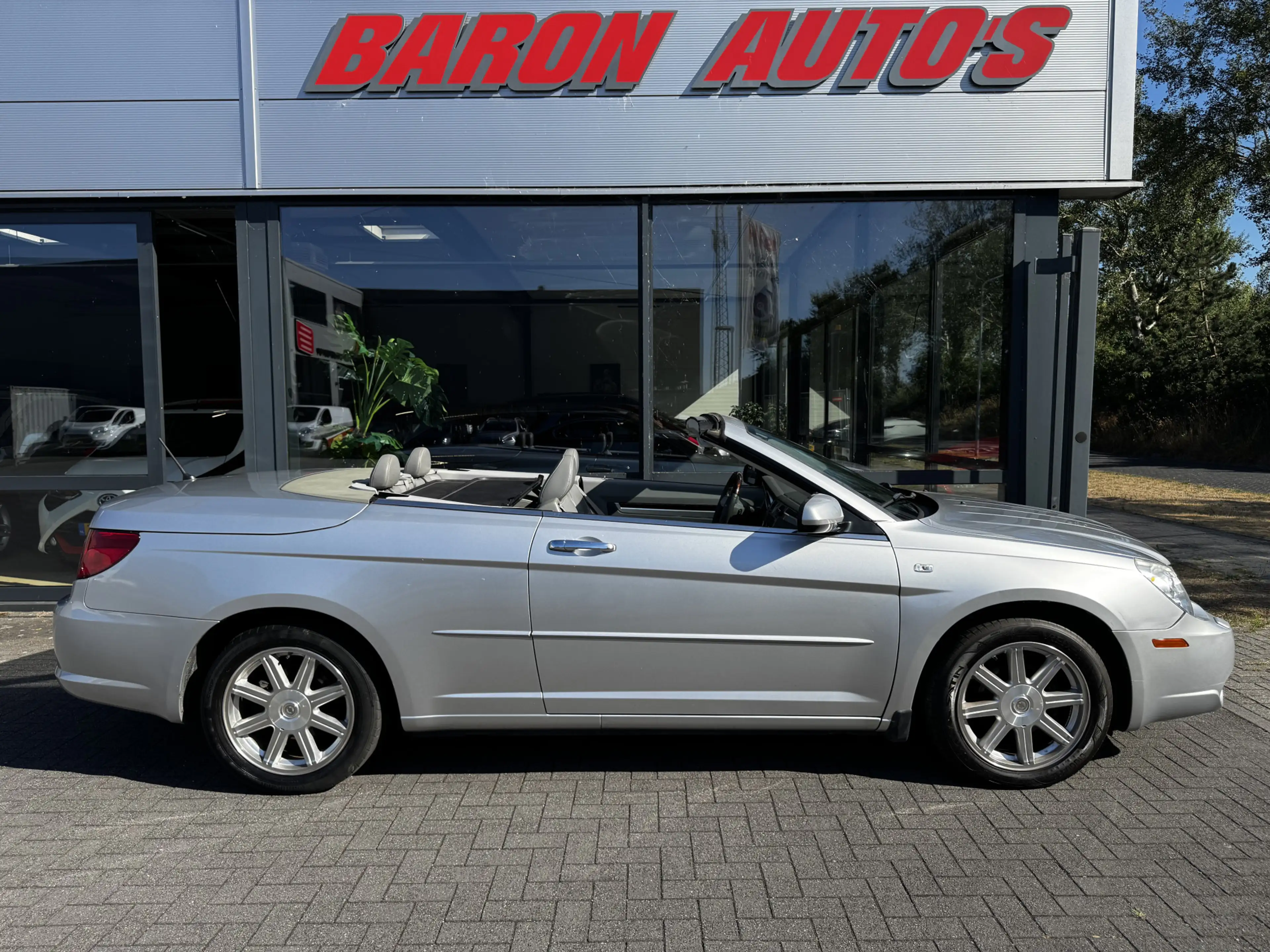 Chrysler Sebring Cabrio 2.7 Limited Business Edition — photo 6