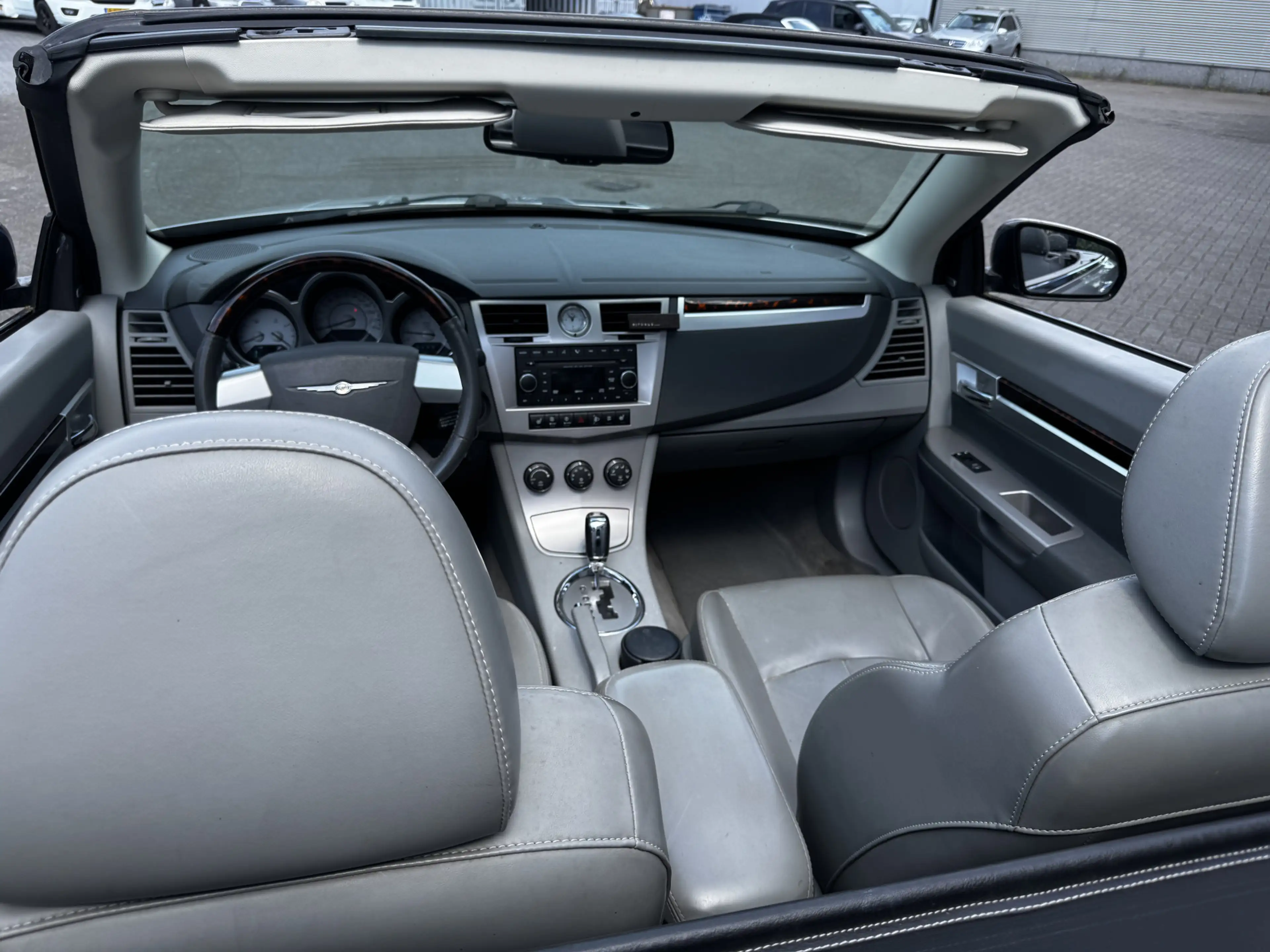 Chrysler Sebring Cabrio 2.7 Limited Business Edition — photo 10