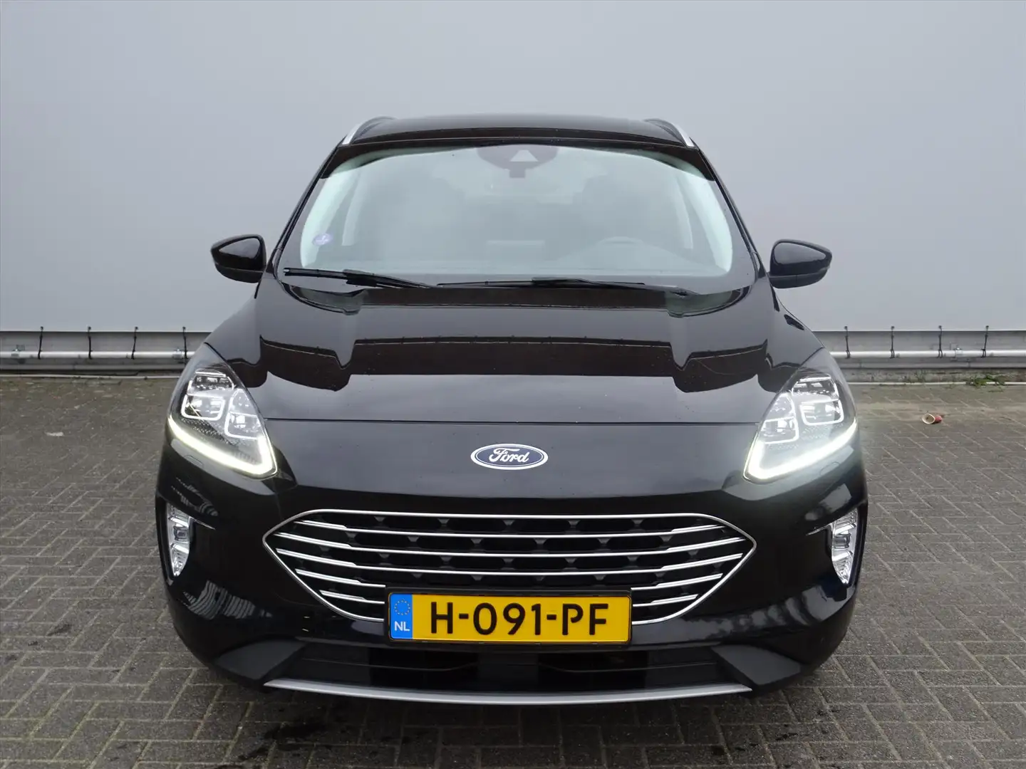 Ford Kuga 2.5 PHEV e-CVT 225pk Titanium X Noir - 2