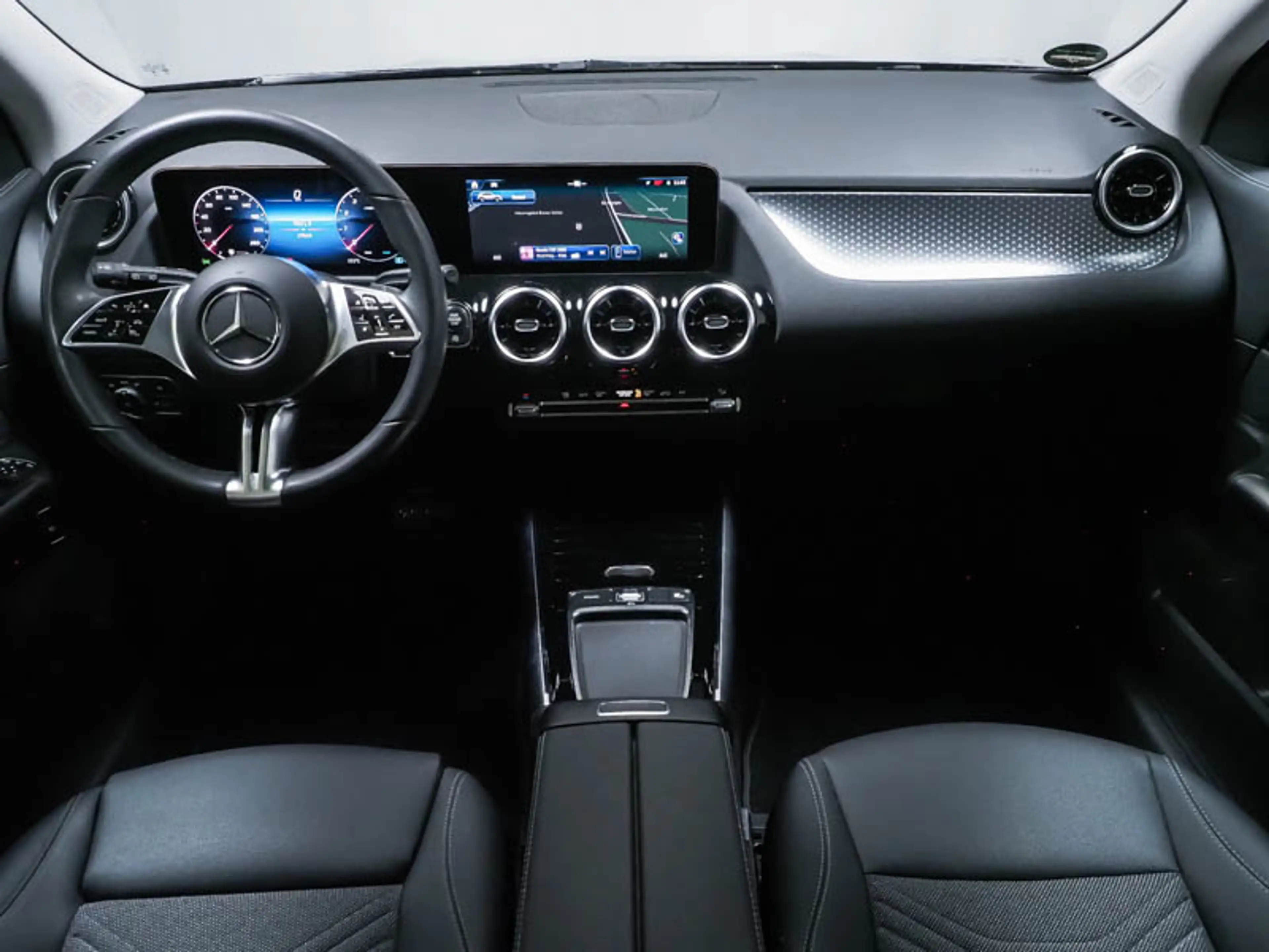 Mercedes-Benz GLA 200 , PROGRESSIVE KAMERA PANO SPUR PDC SHD — photo 10