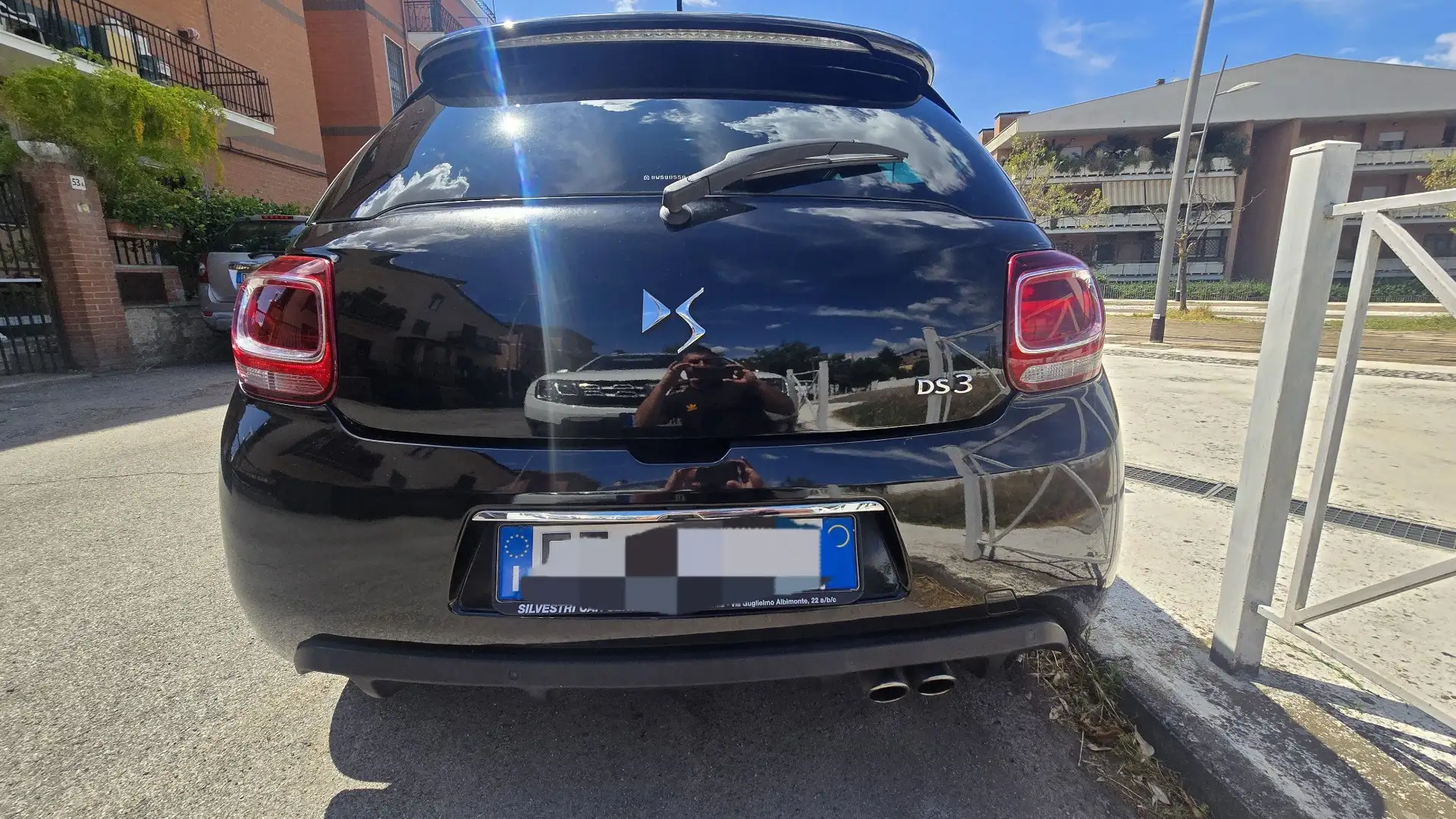 DS Automobiles DS 3 DS3 1.6 thp Sport Chic s&s 165cv Černá - 1