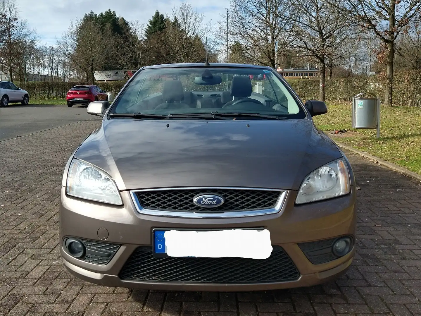 Ford Focus CC Coupe-Cabriolet 1.6 16V Trend Marrone - 1
