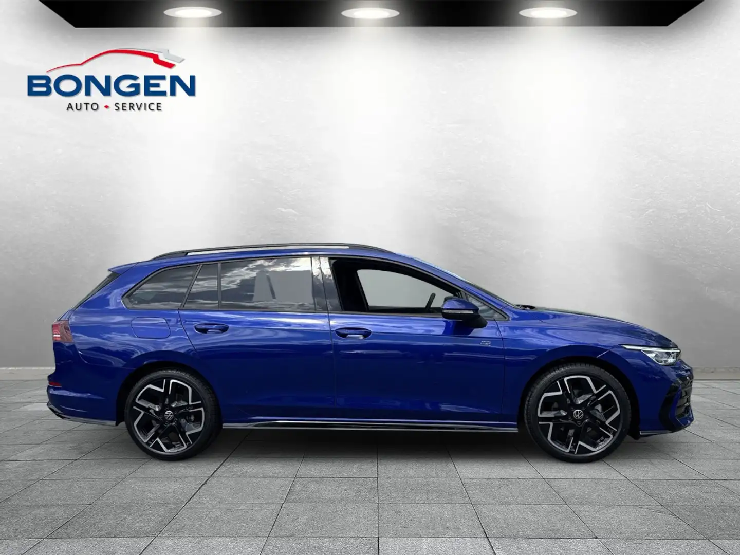 Volkswagen Golf VIII Var. 1.5 eTSI R-Line DSG Apple Car Play Blauw - 2