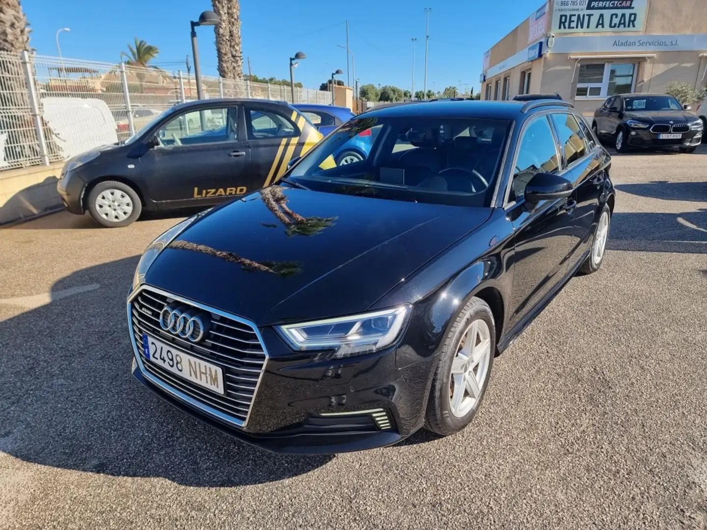 Audi A3 Sportback 40 e-tron S tronic Schwarz - 1