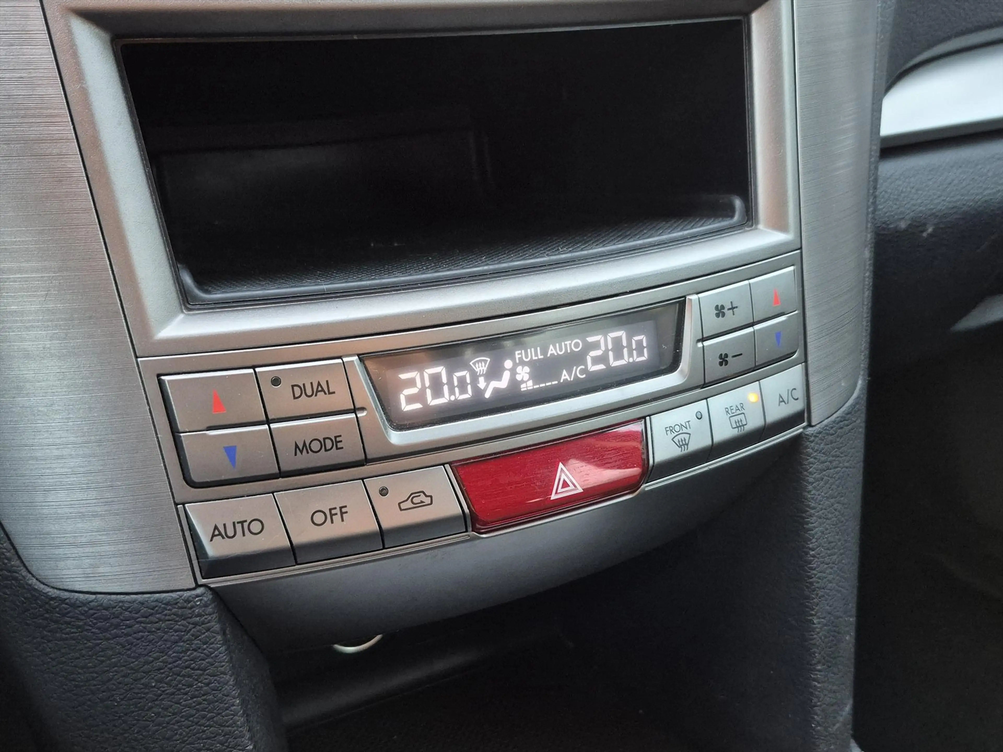 Subaru Legacy 2.0 AWD TW Luxury | Clima | Cruise | Stoelverwarmi — photo 15