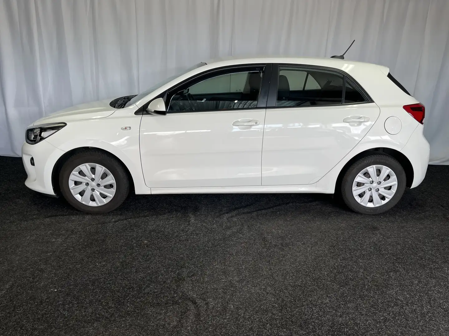 Kia Rio 1.0 T-GDI ComfortPlusLine Navigator AIRCO/APPLE/CA Wit - 2