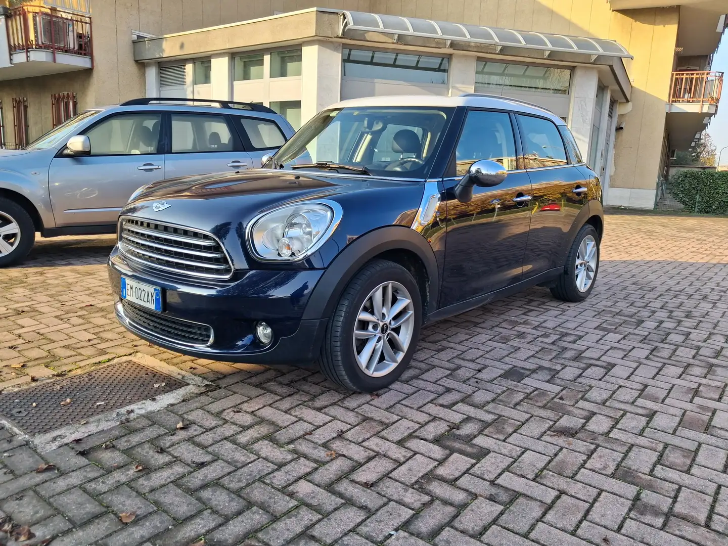 MINI Cooper D Countryman Mini Countryman R60 2.0 auto Blau - 1