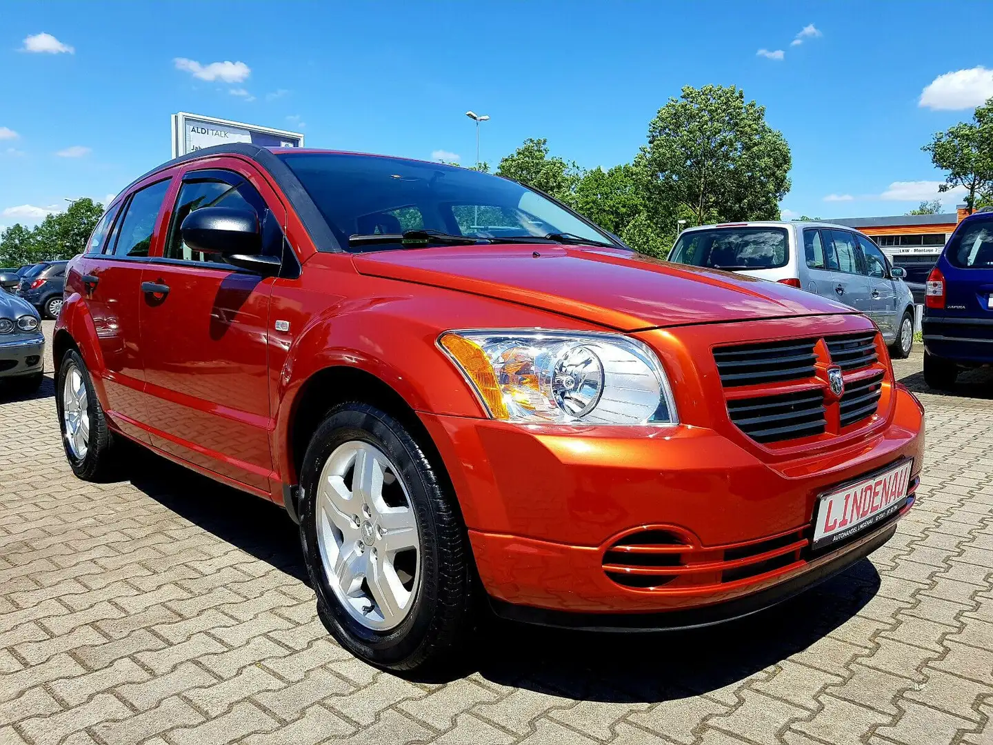 Dodge Caliber SE Orange - 2