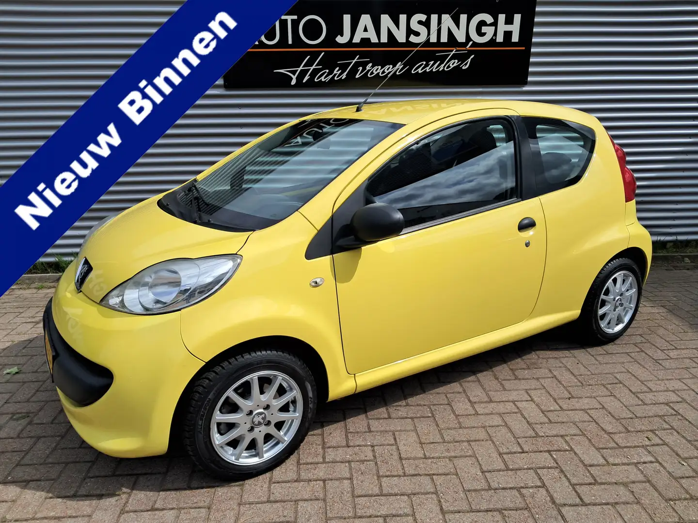 Peugeot 107 1.0-12V XR | Stuurbekrachtiging | Ruime instap | L Geel - 1