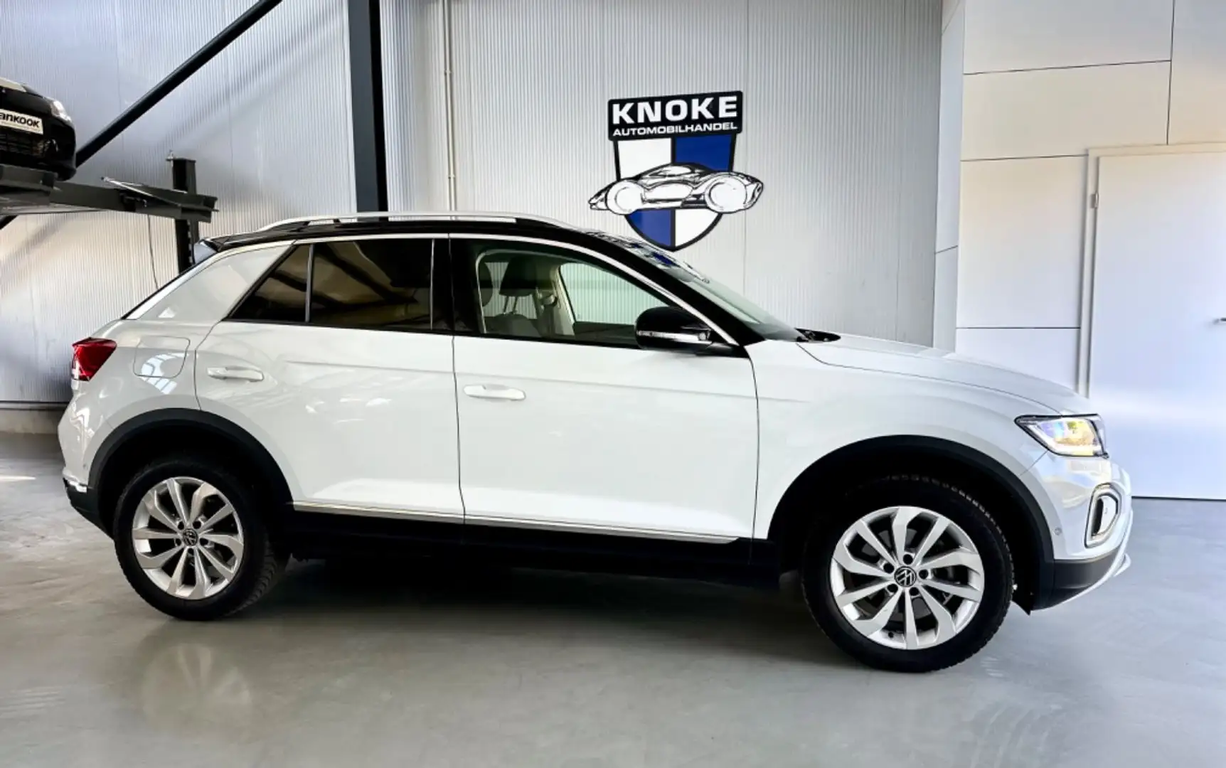 Volkswagen T-Roc Style GARANTIE/ACC/LANE/DIGITAL COC./LED Weiß - 2