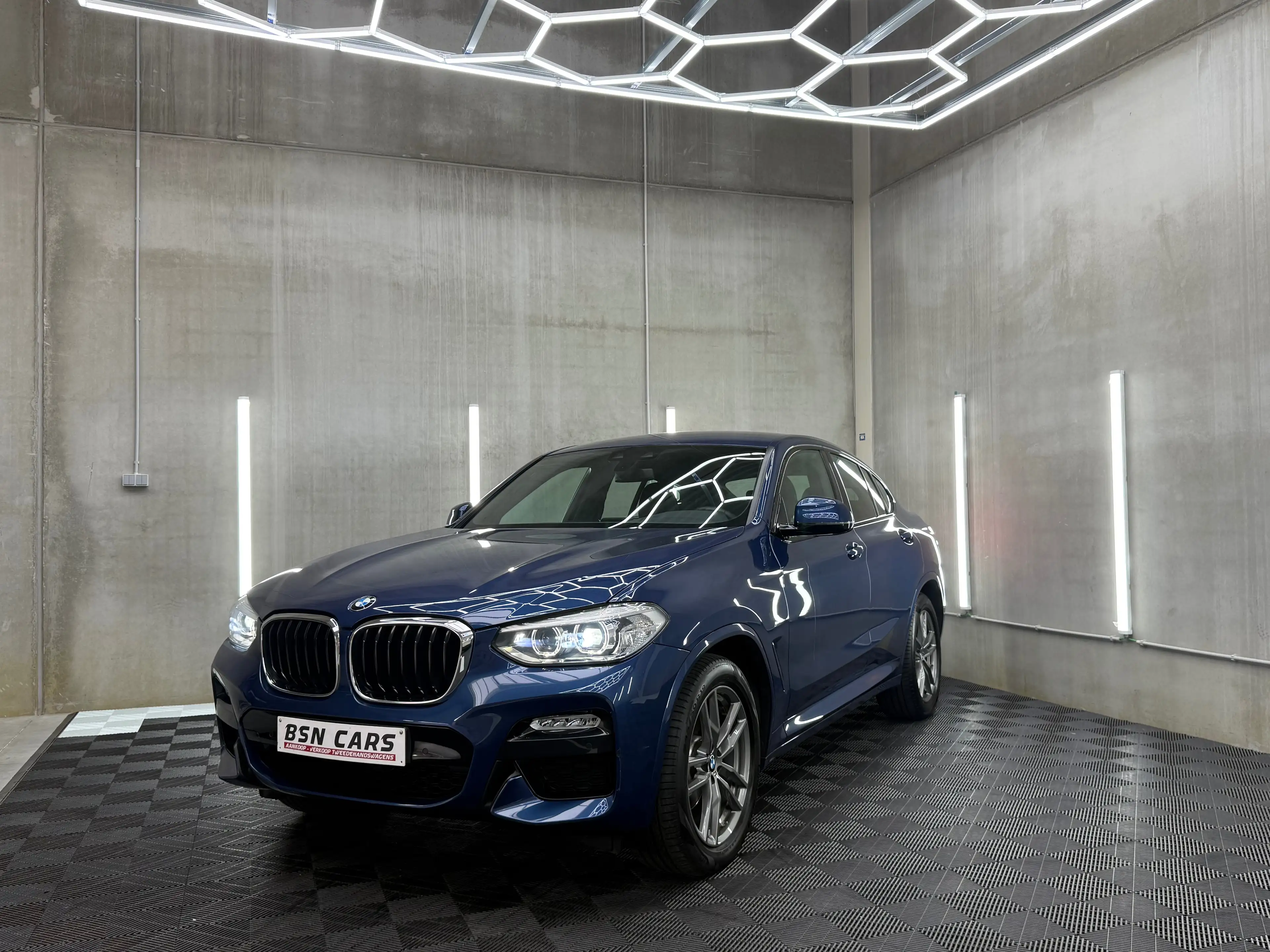 BMW X4 X-DRIVE/M-PACKET/CRUISE/LEER/1EIGENAAR/GARANTIE — photo 2