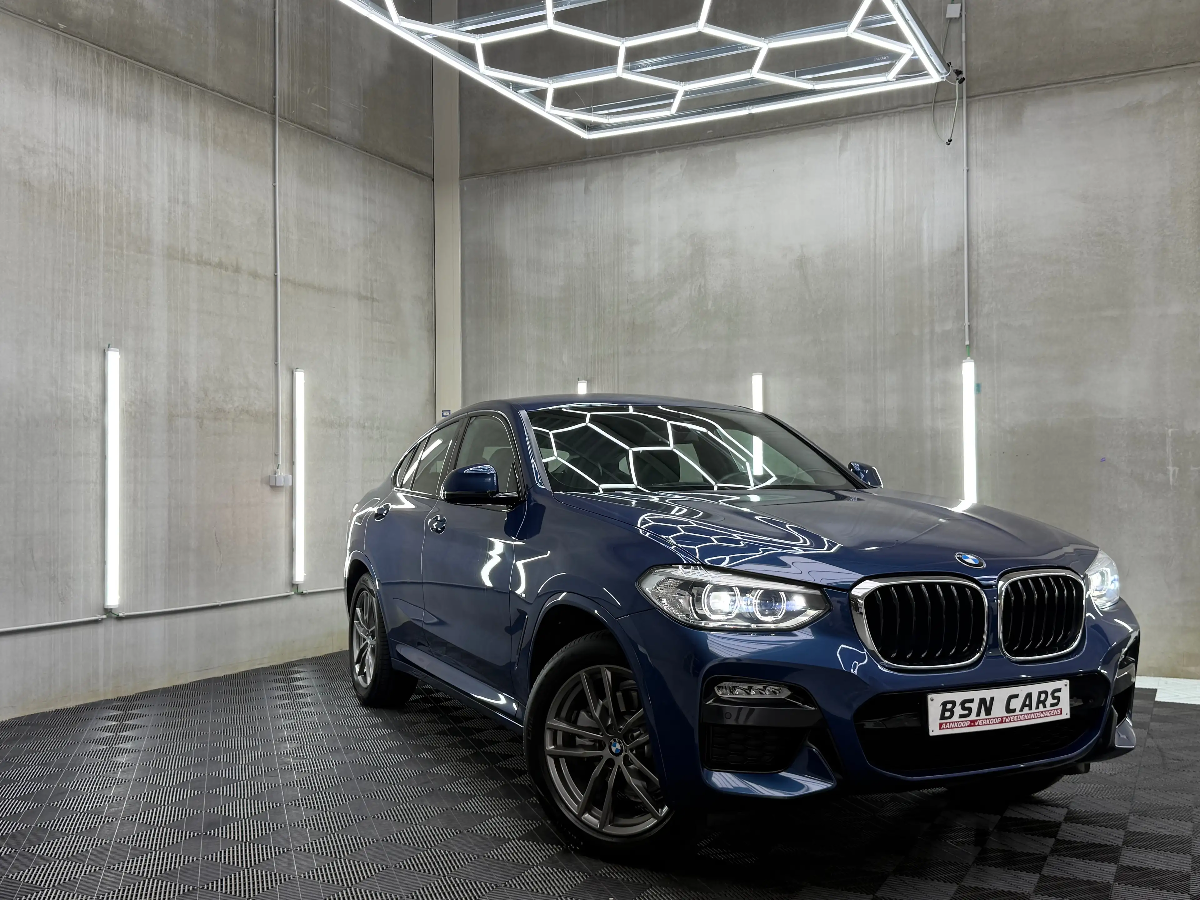 BMW X4 X-DRIVE/M-PACKET/CRUISE/LEER/1EIGENAAR/GARANTIE