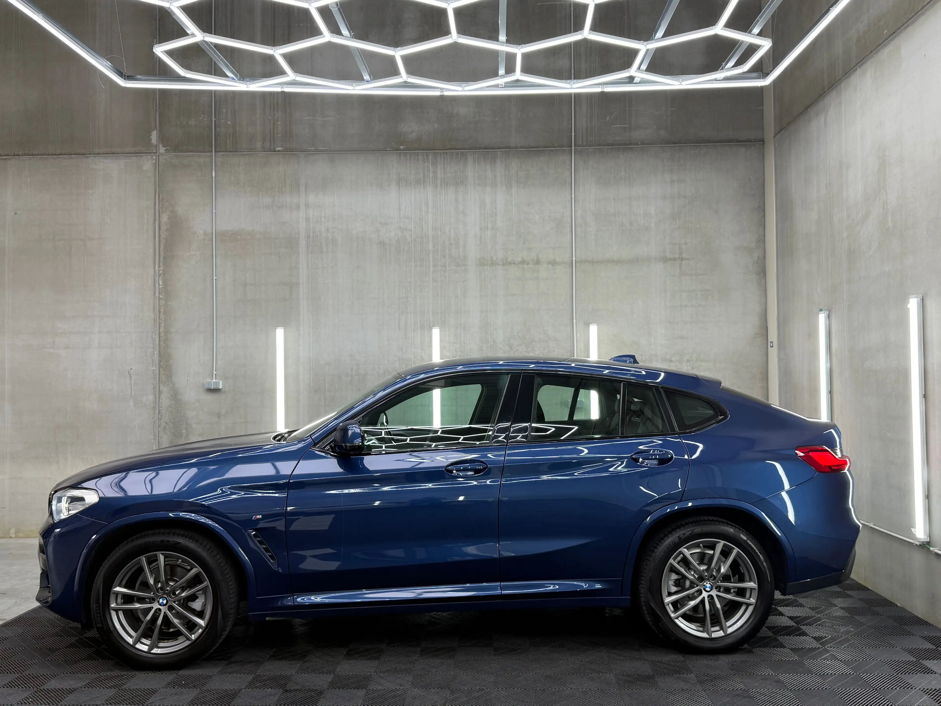 BMW X4 X-DRIVE/M-PACKET/CRUISE/LEER/1EIGENAAR/GARANTIE — photo 4