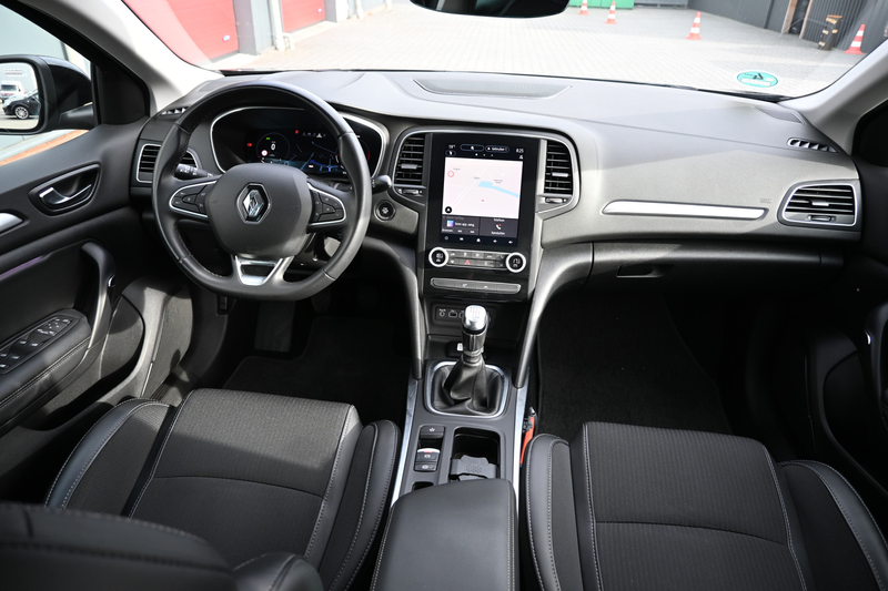 Renault Megane Estate 1.3 TCe 140 Techno trekhaak — photo 4