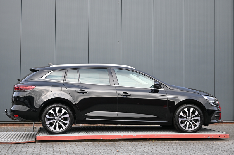 Renault Megane Estate 1.3 TCe 140 Techno trekhaak — photo 2