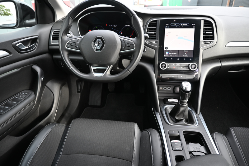Renault Megane Estate 1.3 TCe 140 Techno trekhaak — photo 28