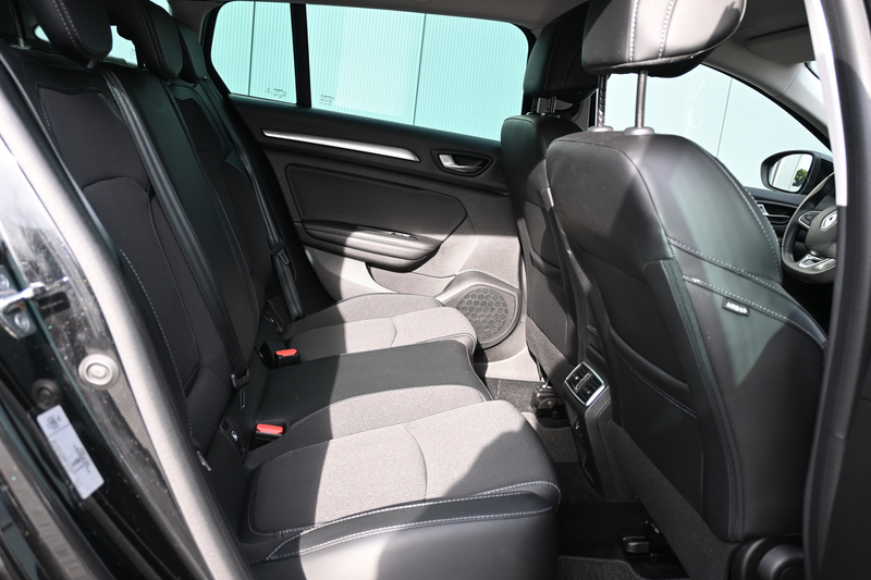 Renault Megane Estate 1.3 TCe 140 Techno trekhaak — photo 23