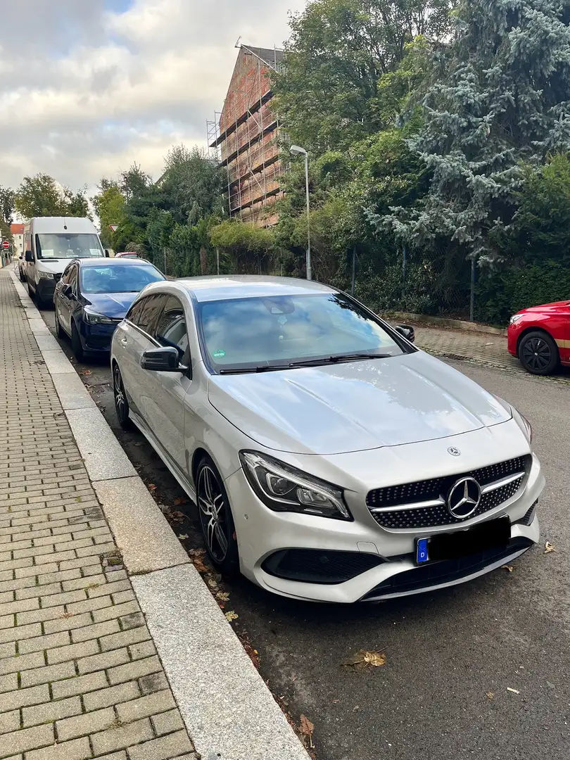 Mercedes-Benz CLA 220 Shooting Brake d 4Matic 7G-DCT Peak Edition Grey - 1