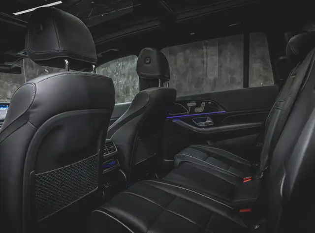 Mercedes-Benz GLS view 11