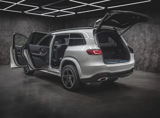 Mercedes-Benz GLS view 7