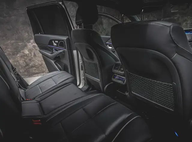 Mercedes-Benz GLS view 10