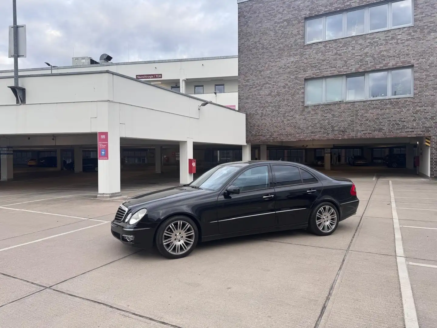 Mercedes-Benz E 350 W211 | Sportpaket | LPG | Top Gepflegt - 1