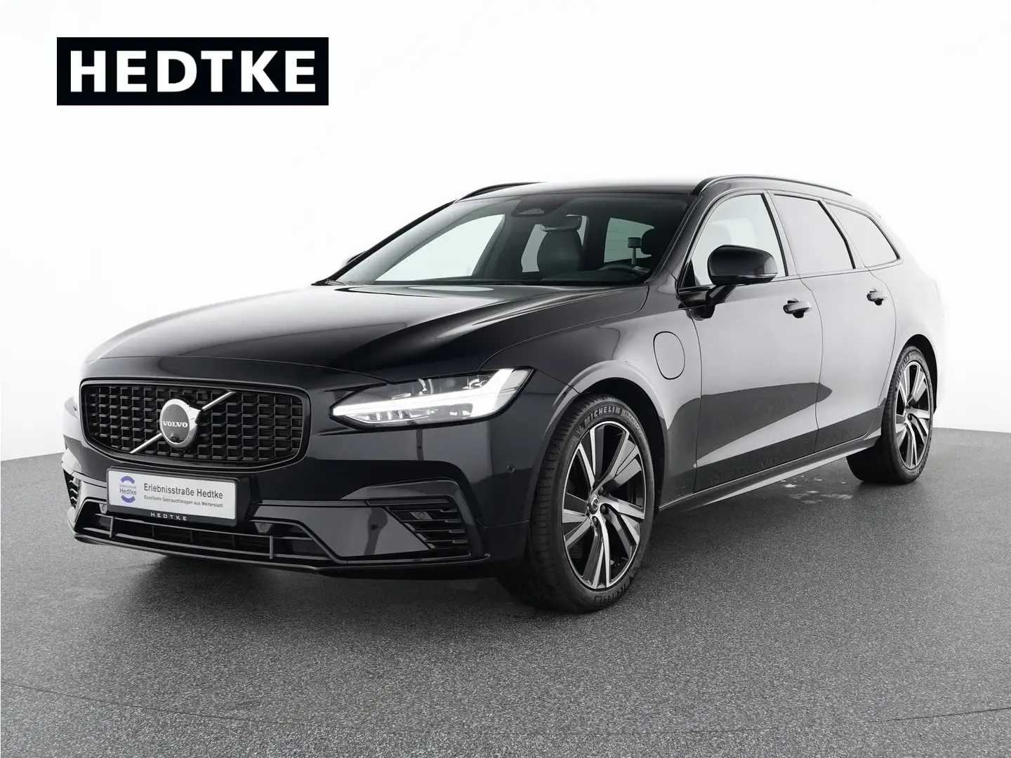 Volvo V90 T6 Recharge AWD Plus Dark 19"+AHK+LUFTFAHRWE Schwarz - 1