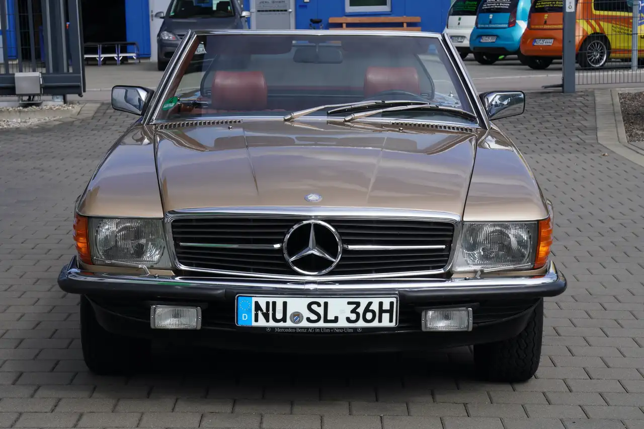 Mercedes-Benz SL 500 R107 Cabrio, foto 6