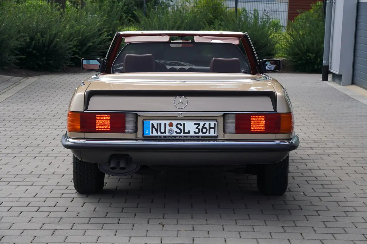 Mercedes-Benz SL 500 R107 Cabrio, foto 8
