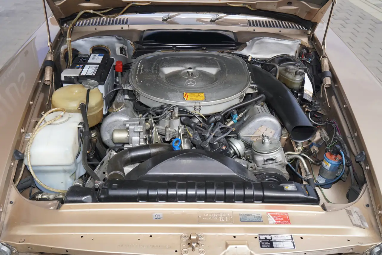 Mercedes-Benz SL 500 R107 Cabrio, foto 7
