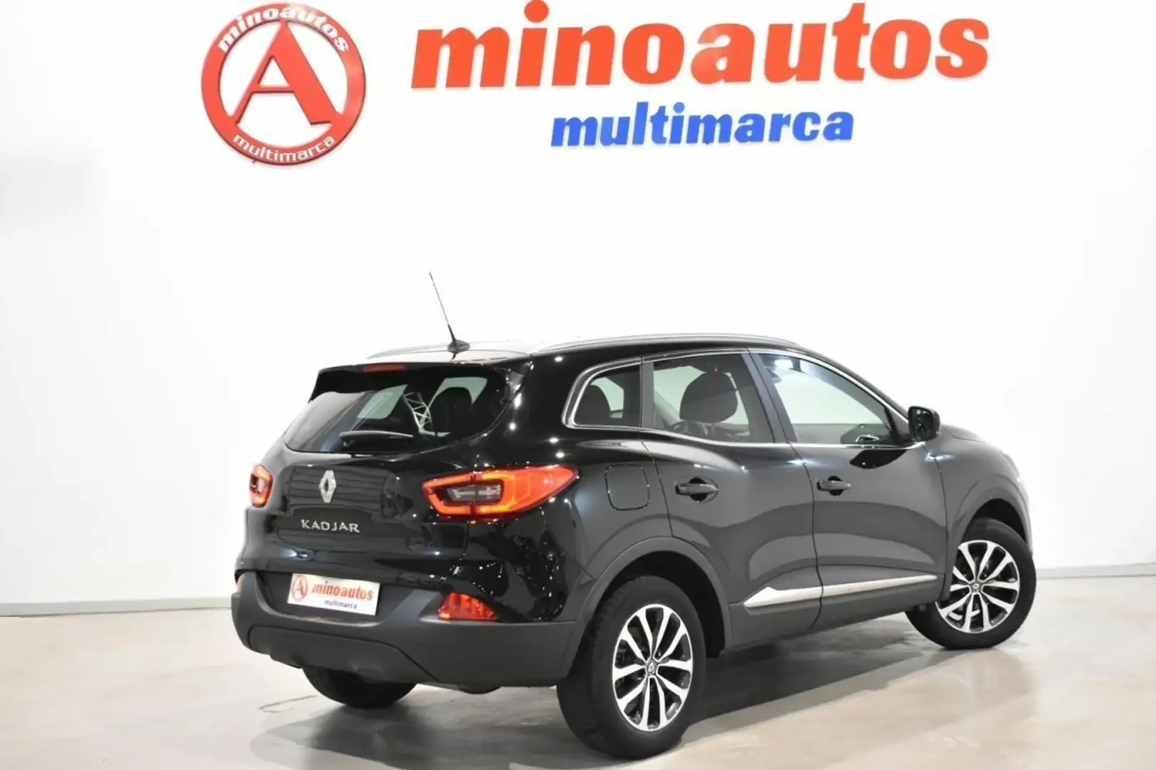 Renault Kadjar 1.3 TCe GPF Business 103kW Чорний - 2