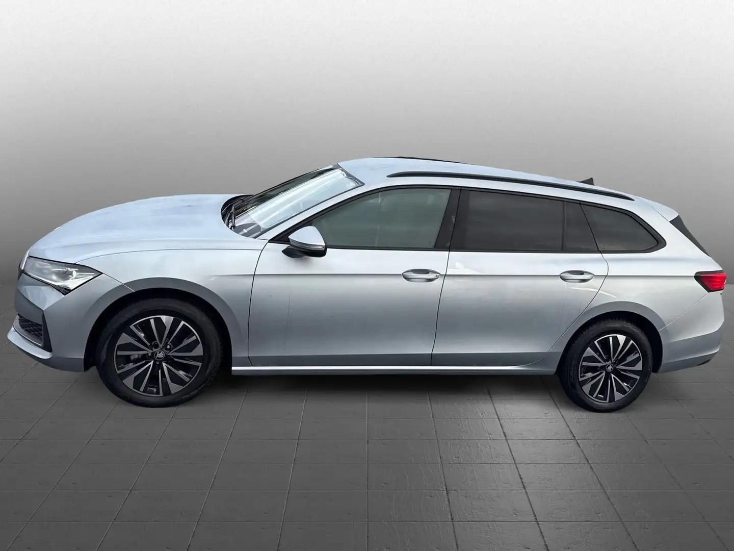 Skoda Superb Combi Selection 2.0TDI DSG Navi LED HuD A Silber - 2