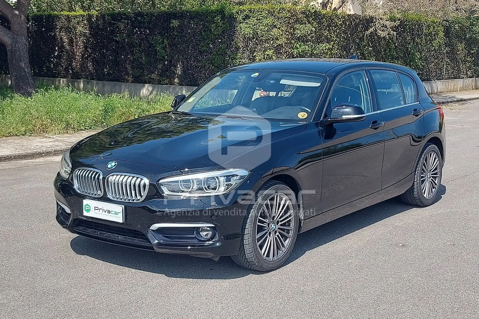 BMW 116 116d 5p. Urban Nero - 1