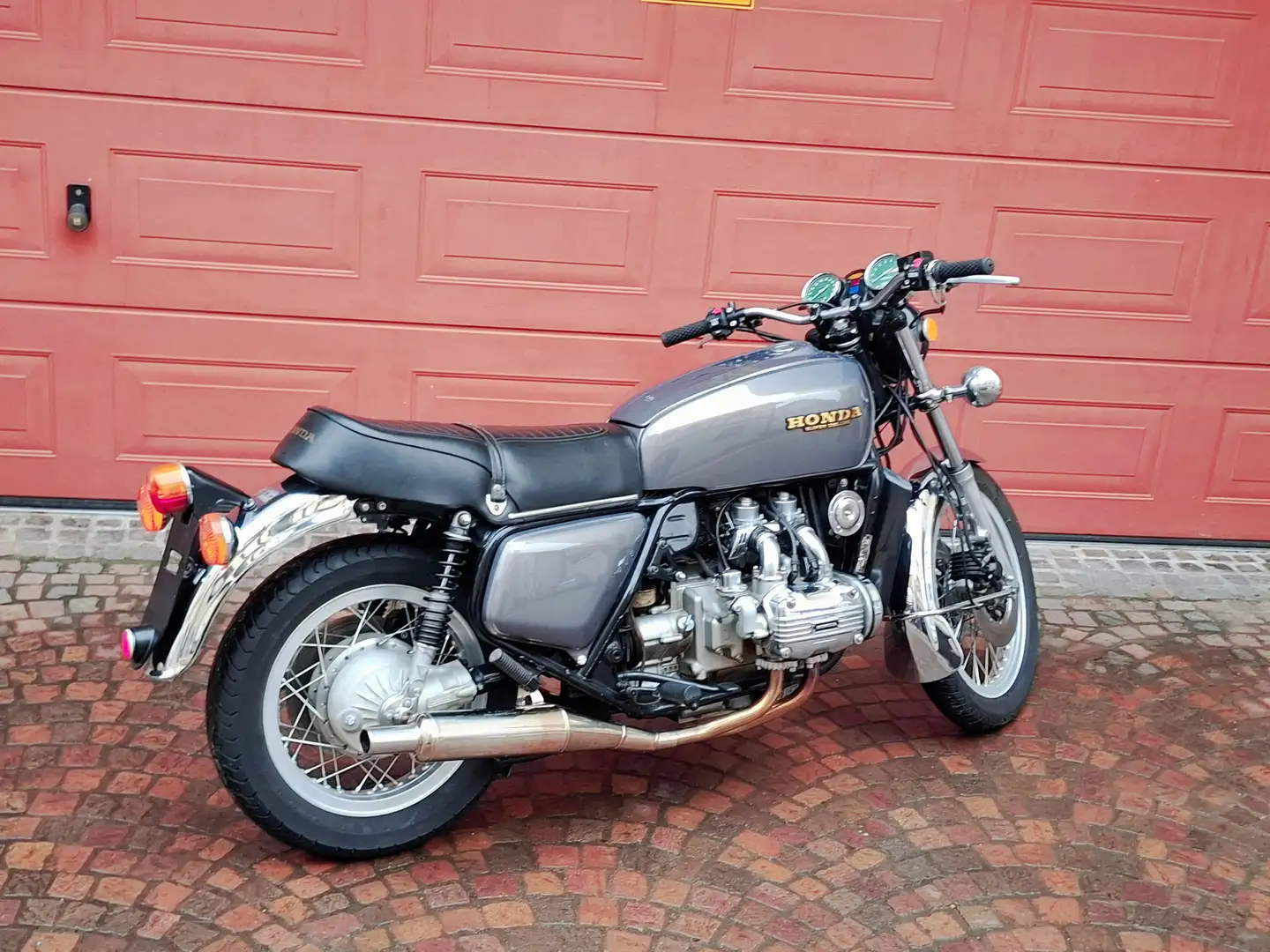 Honda Gold Wing GL 1000 Gris - 1
