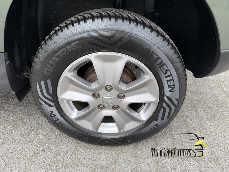 Dacia Duster 1.2 TCe 4x2 Prestige — photo 13