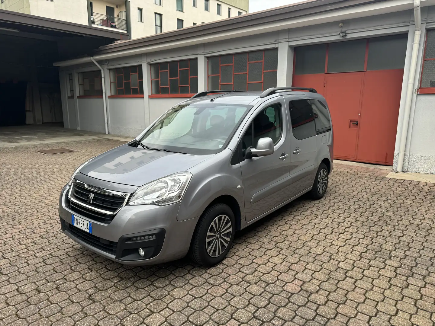 Peugeot Partner Tepee 1.6 bluehdi - 1