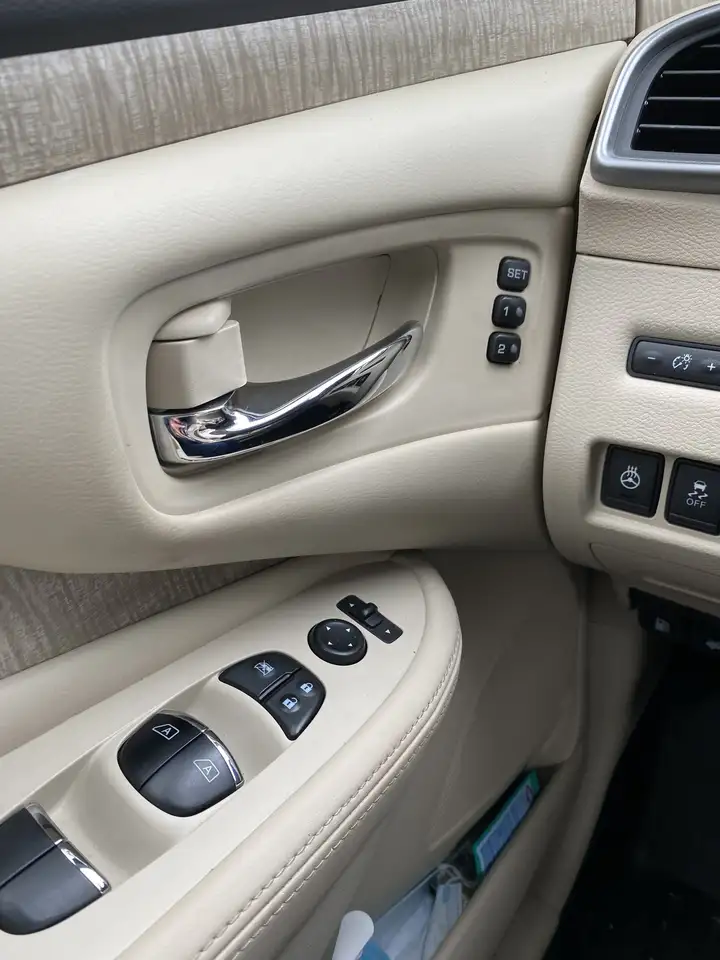 Nissan Murano снимка Nissan Murano