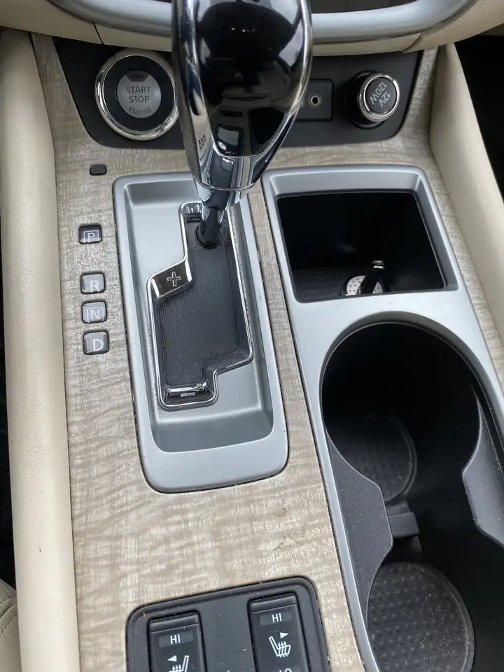 Nissan Murano снимка Nissan Murano