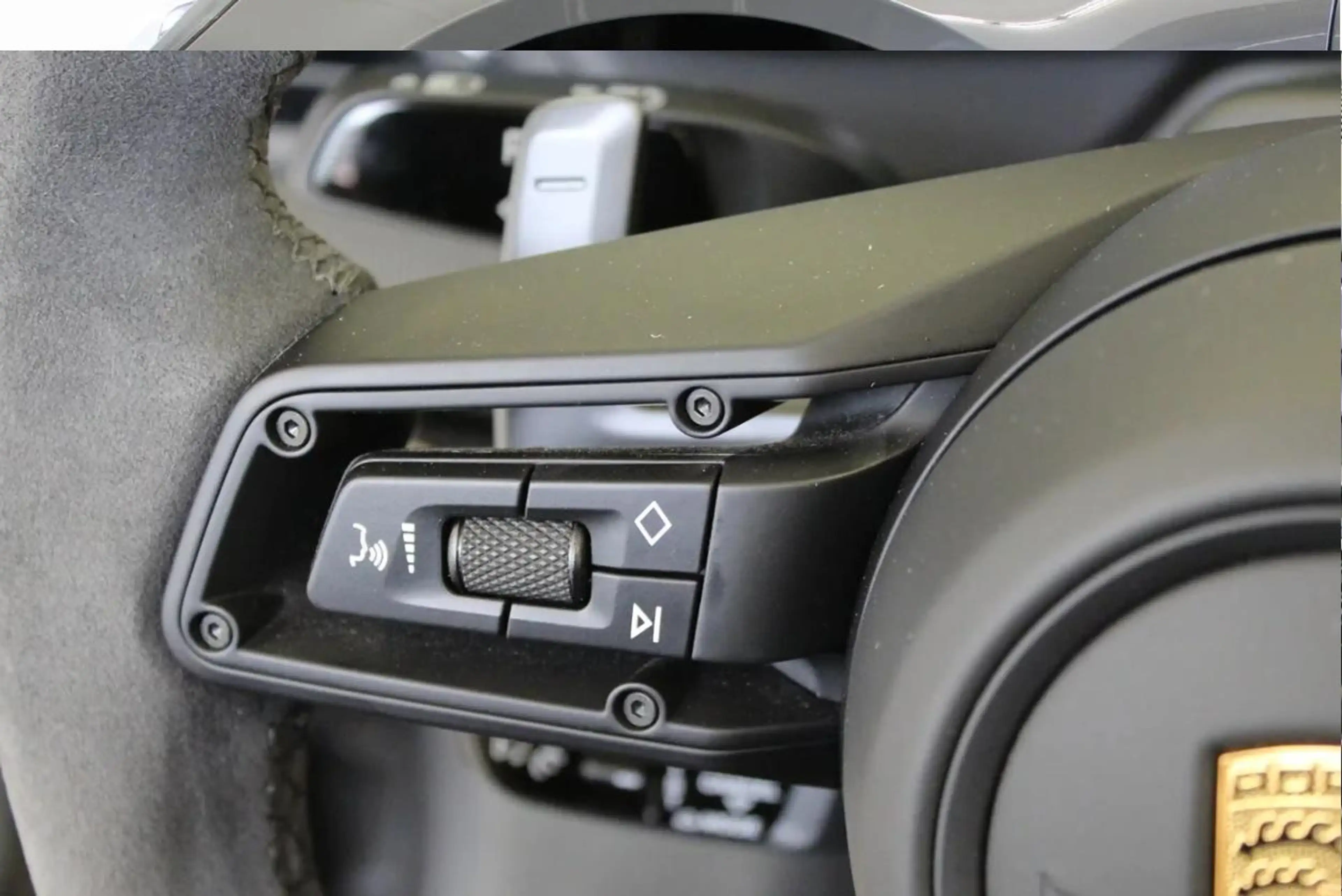 Porsche 992 911 Carrera S Cabrio PDLS+ BOSE ParkAssist — photo 9