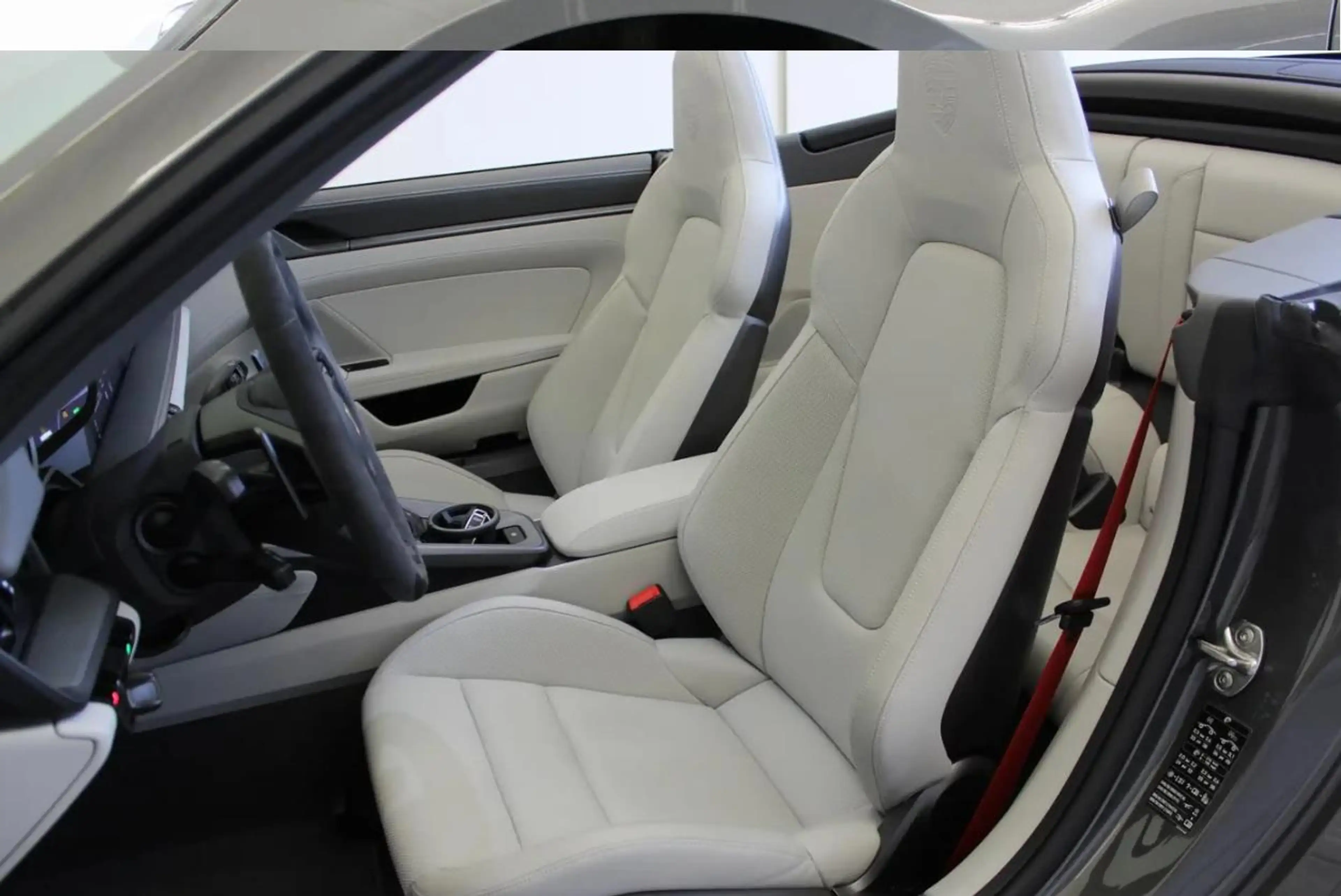 Porsche 992 911 Carrera S Cabrio PDLS+ BOSE ParkAssist — photo 7