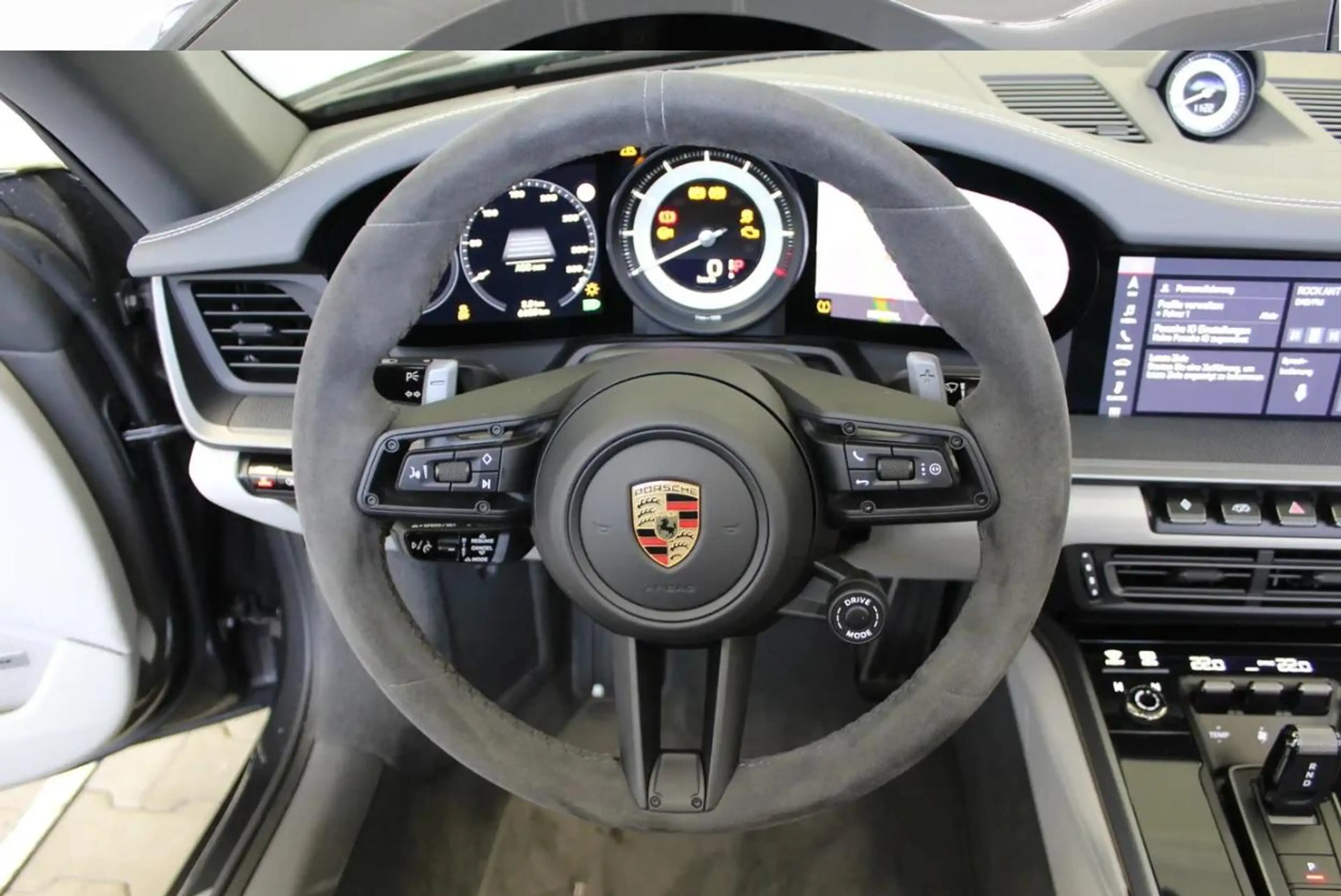 Porsche 992 911 Carrera S Cabrio PDLS+ BOSE ParkAssist — photo 8