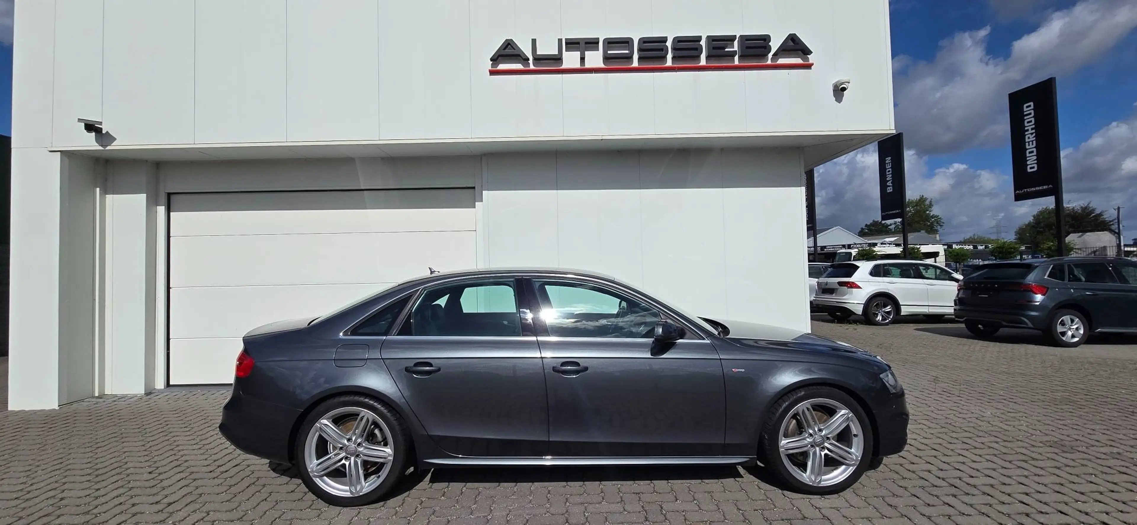 Audi A4 A4 3.0 TDi V6 S line — photo 2